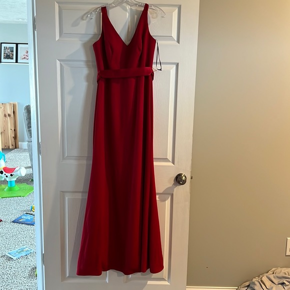 Vera Wang bridesmaids dress - Picture 3 of 13